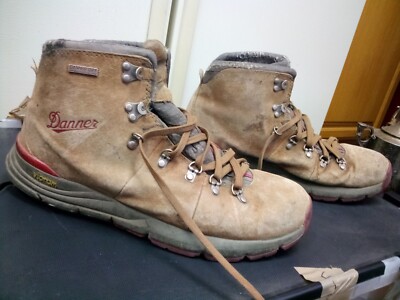 Danner Mountain 600 4.5  Sand Men's Hiking Boots Beige Waterproof Suede Sz 11.5d