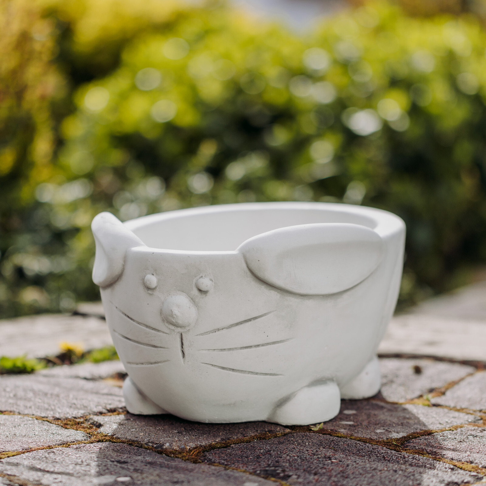 Easter Planter Bunny Planter 17cm 10kg 6 Litre Concrete Frost Proof
