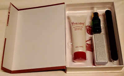 Vine Vera Skin Care Manicue Set Cuticle Oil, Lotion, Nail File & Buffer NEW