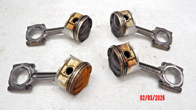 1987 87 Honda Super Magna VF700C VF 700 C pistons & connecting rods