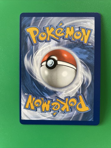 Pokémon TCG Miscut Error Vaporeon VMAX Evolving Skies 030/203 Holo Ultra Rare - Picture 2 of 3