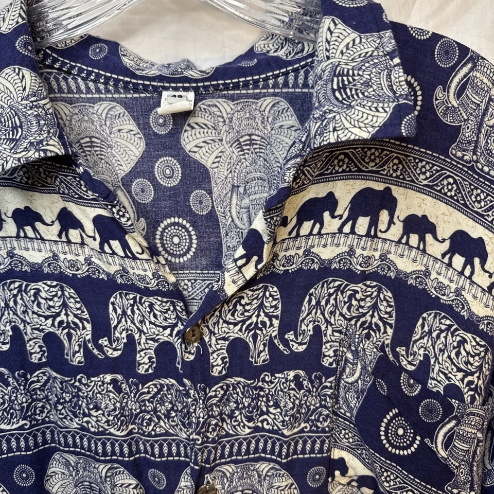 VTG Elephant AOP Short Sleeve Button Up Shirt Mens L Blue Lightweight Thailand - Image 3 of 4
