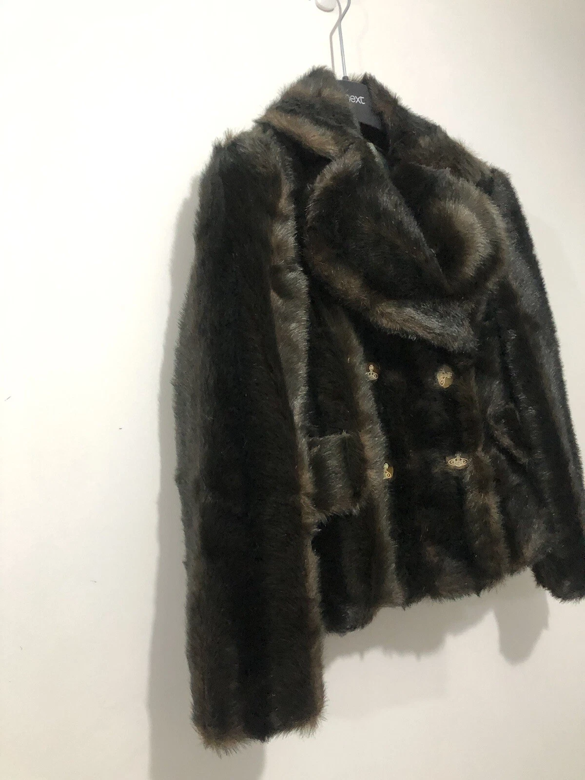 Picture 3 of 20