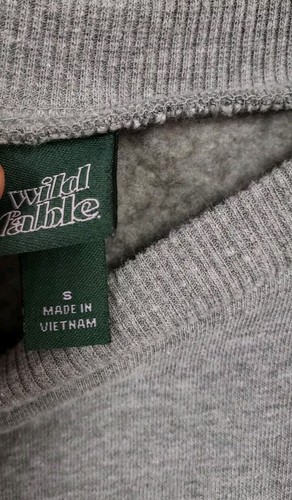 Wild Fable Gray Cropped Top Stylish Teen Sweatshirt Size S - Picture 2 of 3
