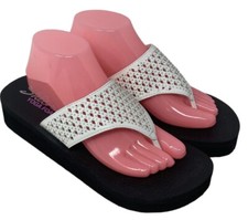 Skechers White Rhinestones Sandals Size 10 Women's Yoga Foam Summer Shoes NEW