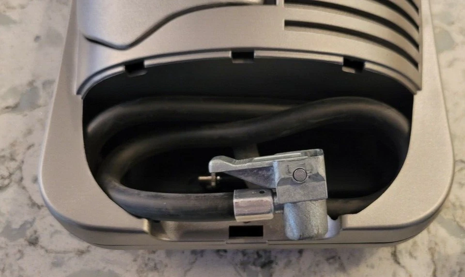 Nuevo compresor de aire de lujo de 12 voltios con medidor digital preestablecido neumáticos colchón de aire Foto 3 de 4