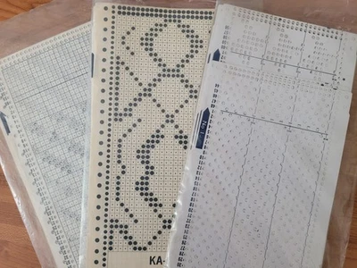 Strickmaschine Brother Lochkarten Set + 13 Blanco Lochkarten + 17 selbstgelochte - Bild 1 von 3