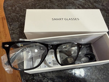 Smart Glasses Black Frame with USB Charging Cable and Box (Smart Glasses)
