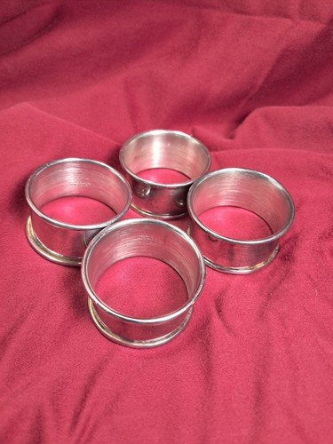 Vintage Leonard Silverplated Napkin Rings Set Of 4. Hong Kong Glamorous Shine