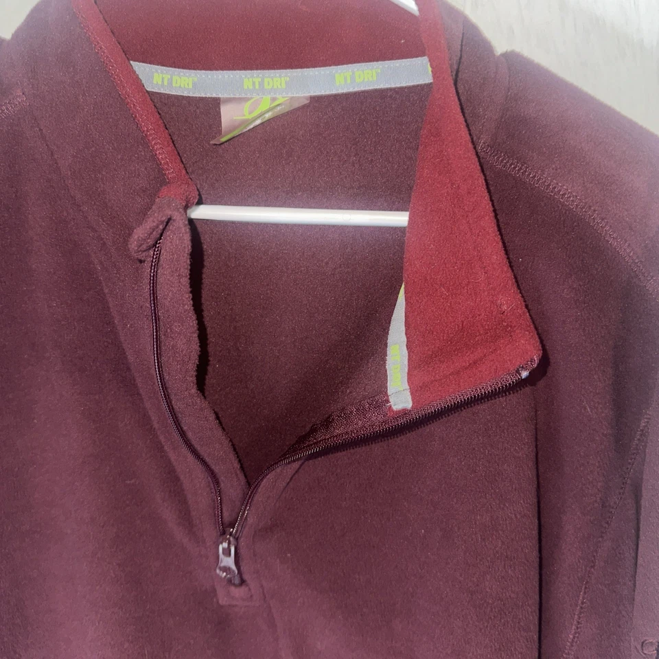 Borgonha, gola masculina de lã Nordic Track quarto de zíper, tamanho XXL - Imagem 4 de 4