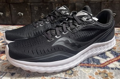 Saucony Kinvara 11 Running Shoes Black White S20551-41 Men s size 12 BRAND NEW