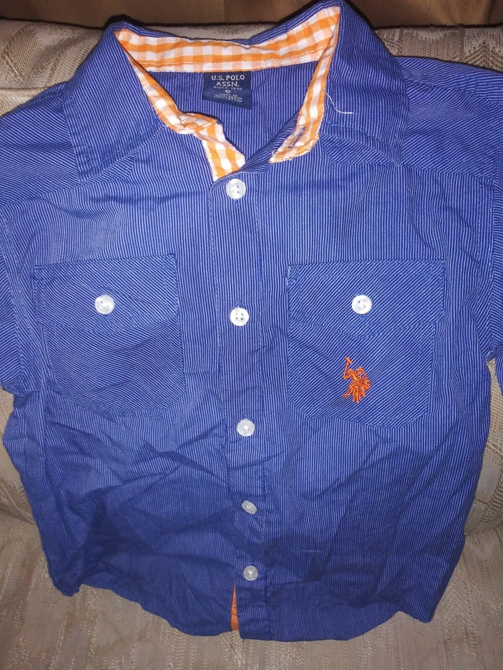 Camisa Polo Assn Niños 6 Botones Manga Larga Azul Pin Rayas Naranja Logo... Foto 2 de 4
