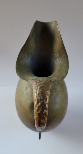 Vintage Marked Italian Handmade Hammered Metal Large Handled Water Pitcher Vase - Picture 6 of 21