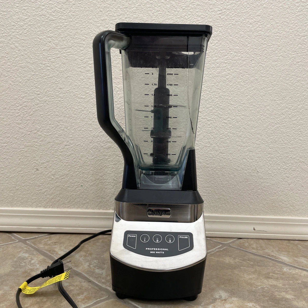 Ninja Ninja Professional Blender 72-oz Black 900-Watt Pulse