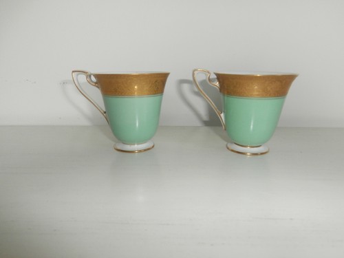 ANTIQUE ROYAL WORCESTER PAIR OF GREEN GOLD GILT DEMITASSE COFFEE CUPS & SAUCERS - Picture 5 of 12
