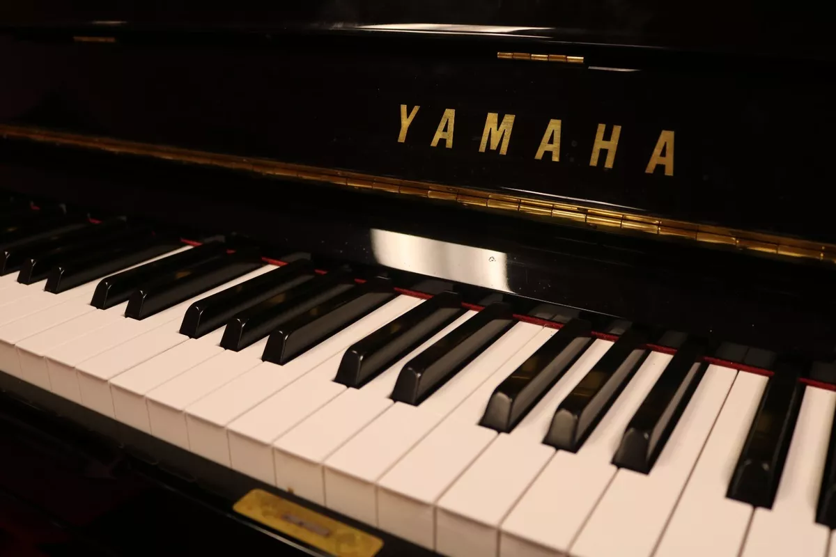 Upright Black Yamaha Piano with Bench eBay