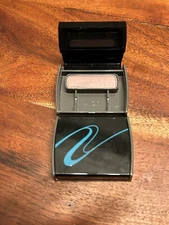 Rare AVON Versaitilites  Soft to Smokey Wet/Dry Powder Eyeshadow Shades of Ameth