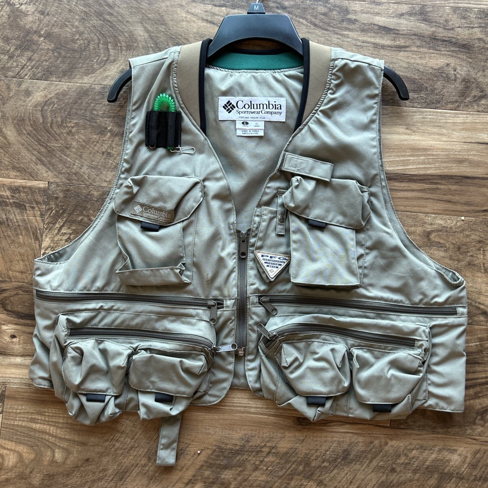 Vintage Columbia Fishing Vest Mens L Made in USA Multi Pocket Utility Outdoors