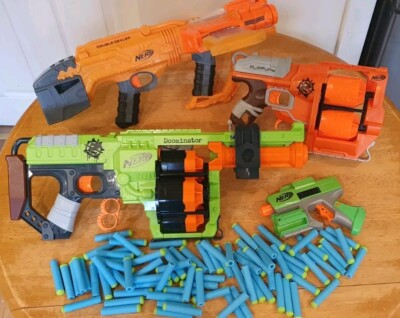 Nerf Gun Zombie Konvolut, 4x passende Waffen plus 80 Darts alle getestet und funktionsfähig