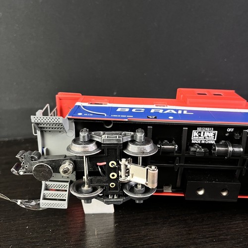 K-Line O Scale BC Rail Extended Vision Caboose Car #1875 NOS Lights & Smoke NIB - Picture 17 of 24