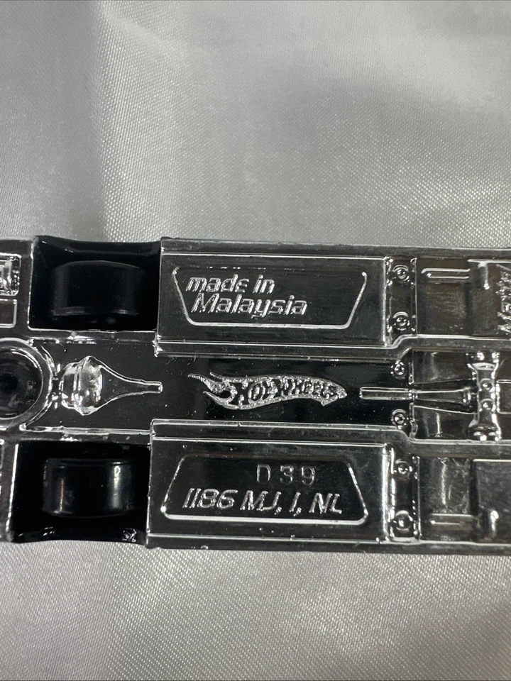 Lincoln Continental #170 2012 Hot Wheels '64 negro; logotipo de la policía de Austin Texas Foto 3 de 3