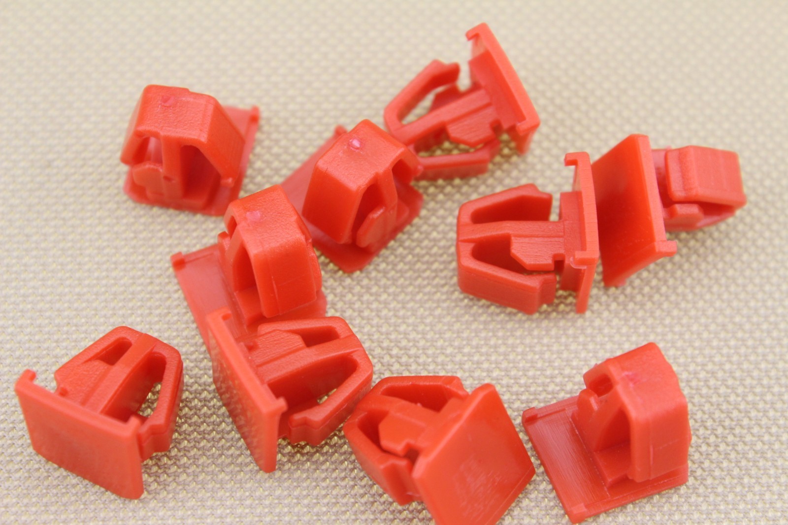 20 Pcs For Honda Civic CRV Body Side Molding Clips 75305SH4003 For