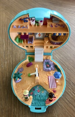 1989 Bluebird Polly Pocket Polly's Beach Party with 2 Original
