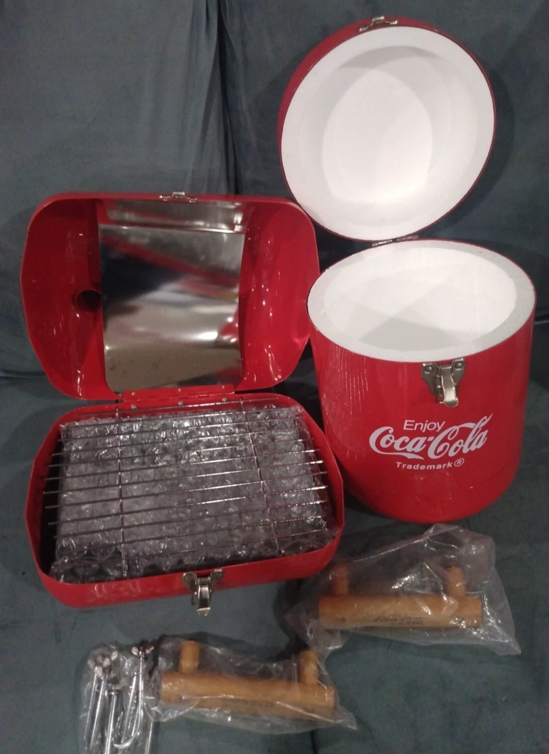 Rare Unused Coca Cola Grill and Cooler Set made in China with original box