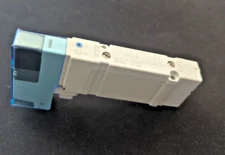 SMC SY5100-5U1 Pneumatic Solenoid Valve