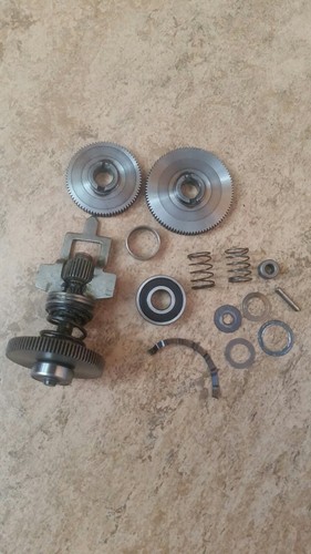 Original Makita 6095D 9.6V Getriebe-Teile Stirnrad Zahnwelle Kupplung Gleitlager