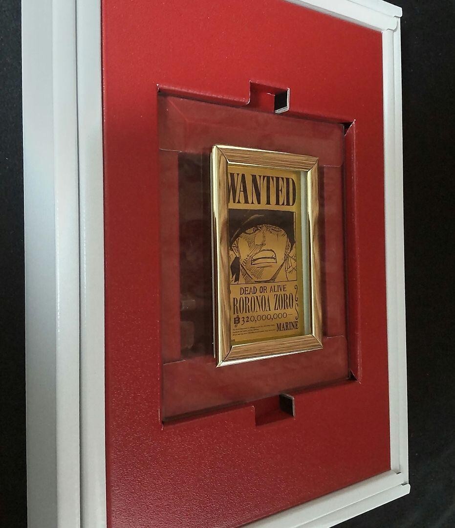 ONE PIECE Pure Gold Wanted Poster Medal Zoro Card Anime Character
