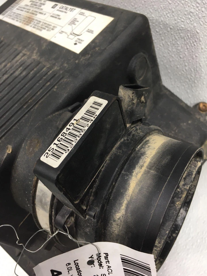 Air Cleaner CHEVY SILVERADO 3500 03 04 05 06 07 - Image 2 of 2