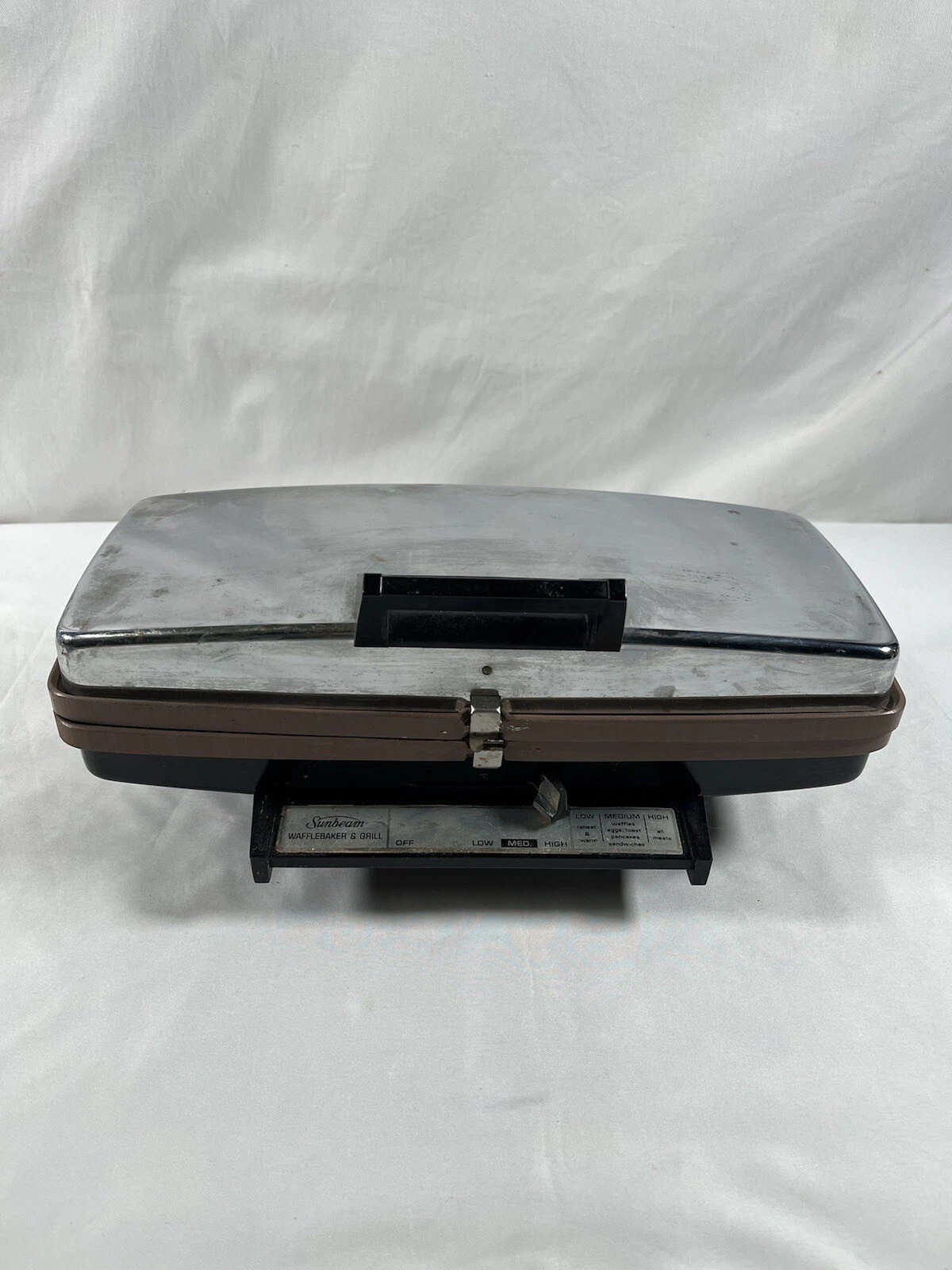 VTG Sunbeam Waffle Baker Grill Iron Removable Plate Chrome WB-K Working
