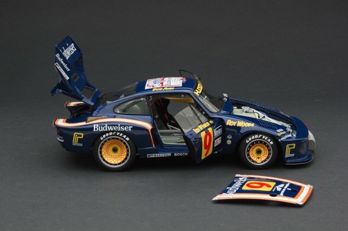 Exoto 1:18 | 1979 Budweiser Porsche 935 Turbo | Winner, 12 Hours of Sebring - Picture 5 of 12