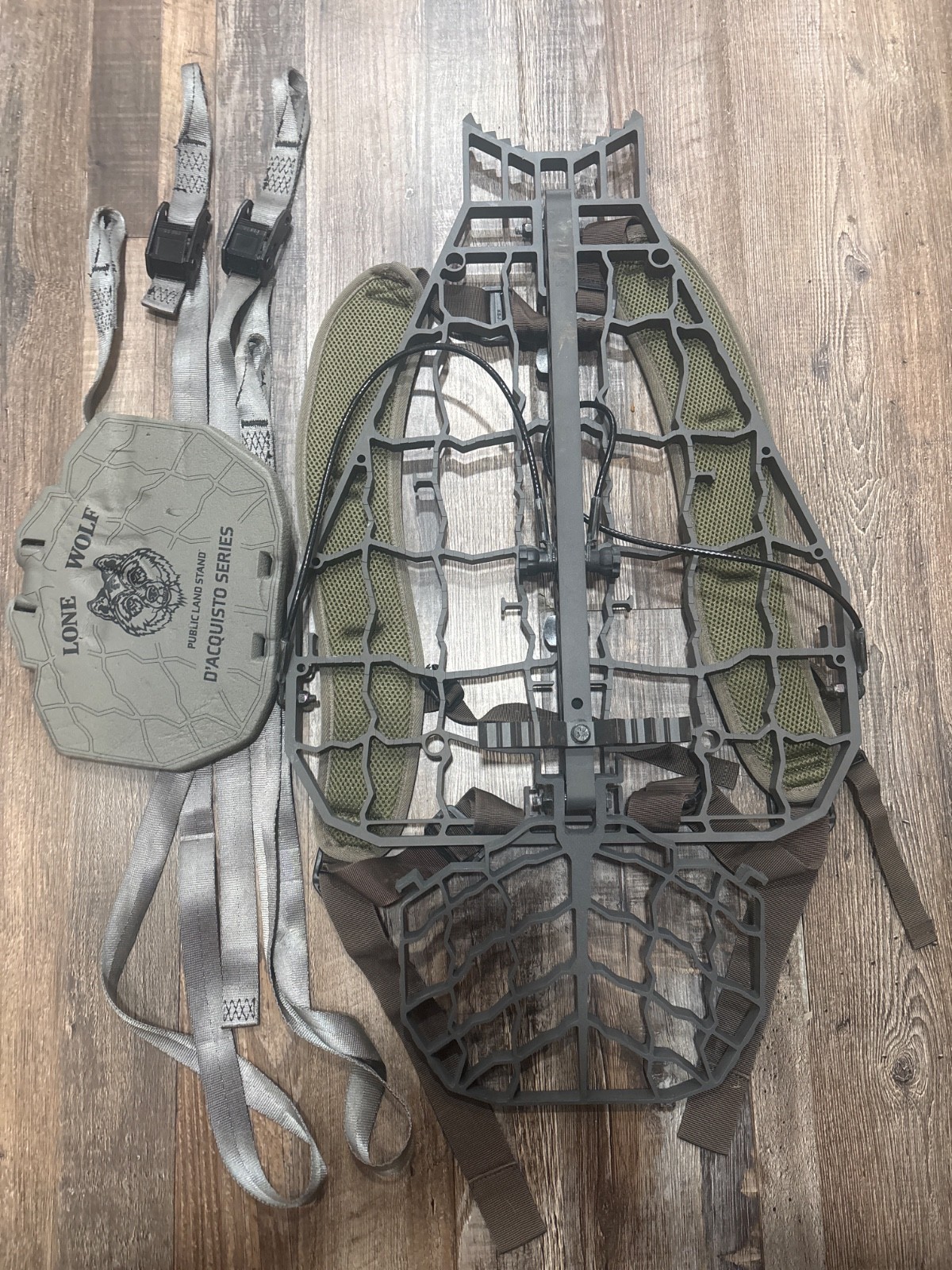 Lone Wolf Custom Gear D’Acquisto DS .5 Hang-On Tree Stand