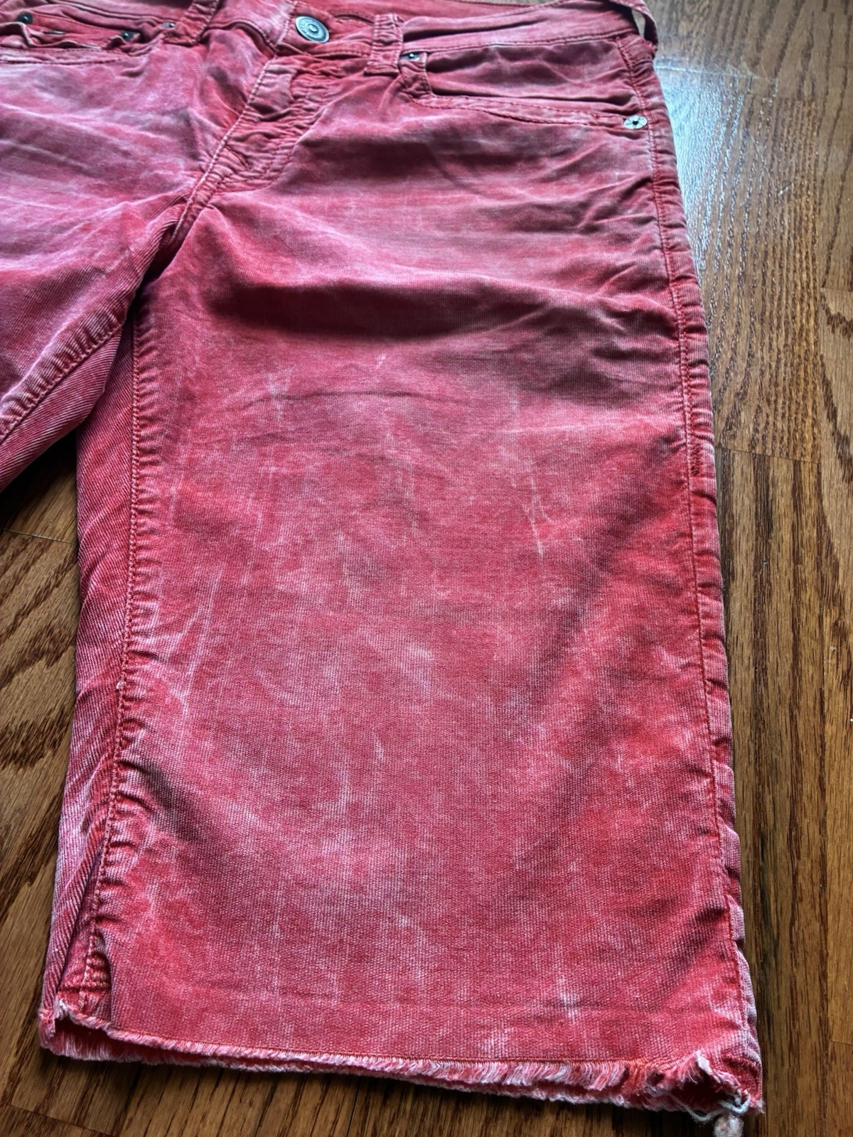 True Religion Red Ricky Corduroy Mens Short - Size 31 thumbnail 3