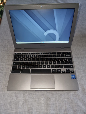 Samsung Chromebook 4 11,6''-Laptop (32 GB eMMC, Intel Celeron N, 2,60 GHz, 4 GB)...