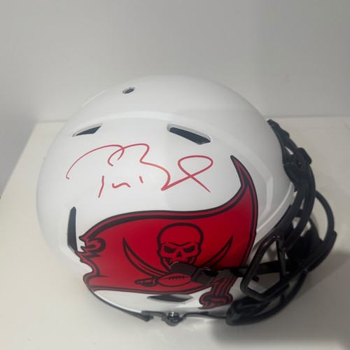 Tom Brady Autographed Tampa Bay Lunar Eclipse Authentic Helmet Fanatics - Bild 2 von 4