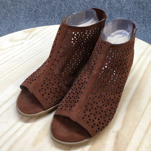 American Eagle Heels Womens 9 Slingback Peep Toe Perforated Brown Faux Leather - Picture 3 of 18