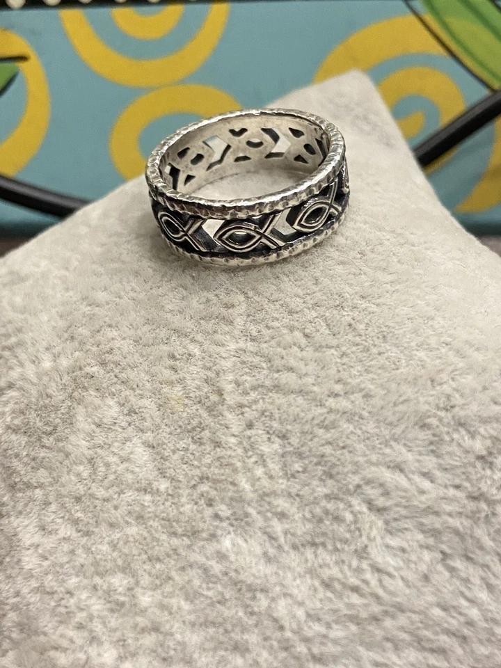 Anillo Ichthus Continuo Martillado Plata Esterlina James Avery Retirado Raro Talla 7 Foto 2 de 4