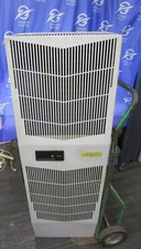 MCLEAN/PENTAIR ELECTRICAL AIR CONDITIONER ENCLOSURE G521246G050 3.6-3.5A 400/460