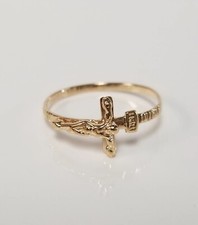 14k yellow gold crucifix Christ band ring 1.1 gram