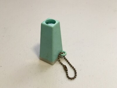Rare Peep Show Key Chain Sexy Pin Up, Erotic Girl Viewer - Risqué Nudes