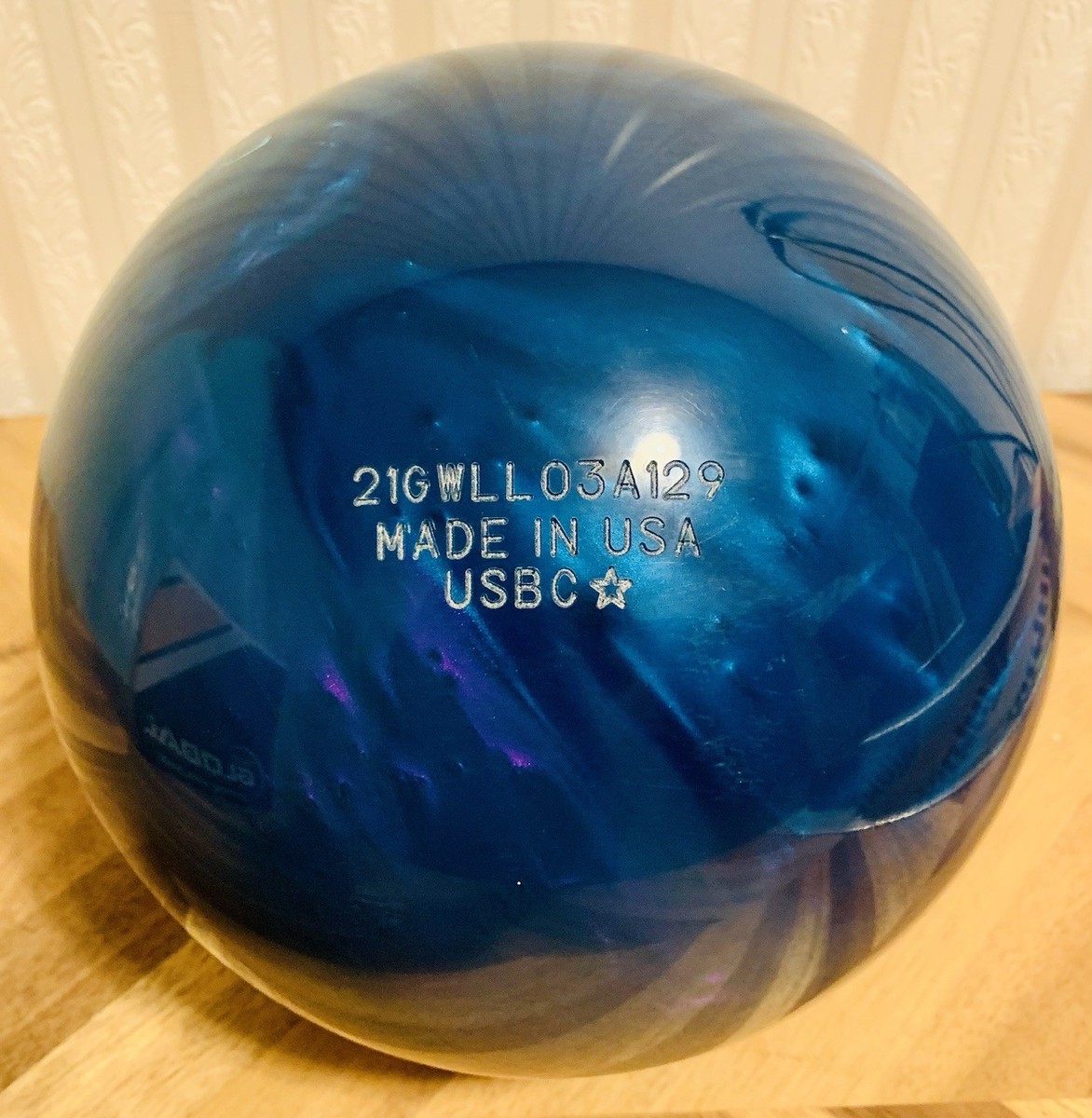 900 Global Wolverine Bowling Ball 1st Quality Undrilled | 15lbs