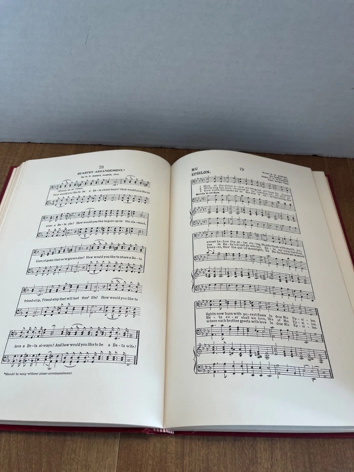 Songs of Beta Theta Pi 1938 Foto 3 de 4