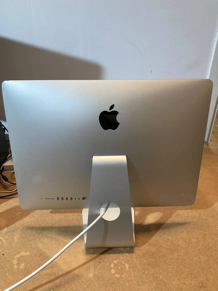 Apple iMac 21.5" 2017 i5 8GB 1TB - Imagen 3 de 3