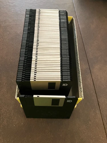 50 Pack 3.5" DS/HD  1.44 MB Formated Floppy Disks.  Sector count verified