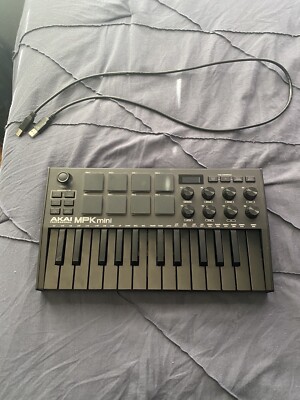 Akai MPK Mini MK3 25 Keys Keyboard Controller - Black