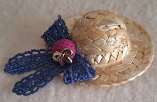 Miniatur - Strohhütchen für ca. 10 - 12  cm Bär oder Puppe, Unikat,  *gelibären*