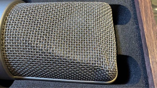 Neumann U 87 Ai Condenser Microphone, with Wood Case & Shock Mount, Good "Used" - Picture 15 of 19